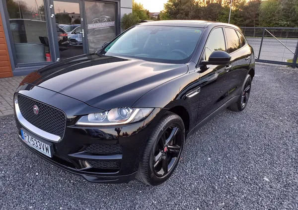 samochody osobowe Jaguar F-Pace cena 109000 przebieg: 145000, rok produkcji 2017 z Swarzędz